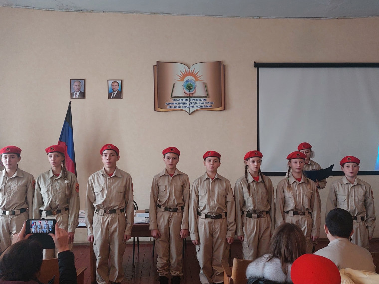 Один из нас.